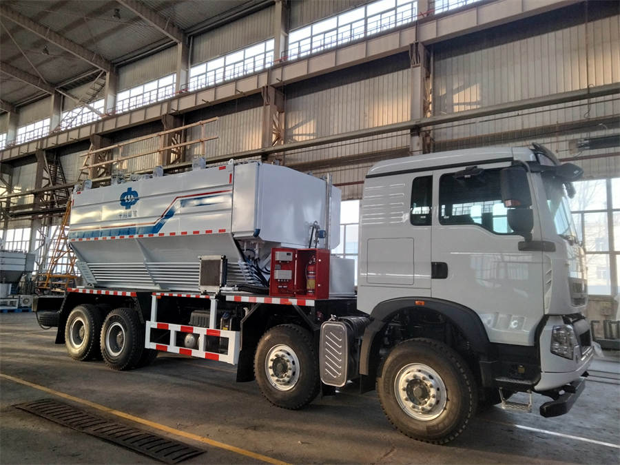 井下矿车水基灭火系统