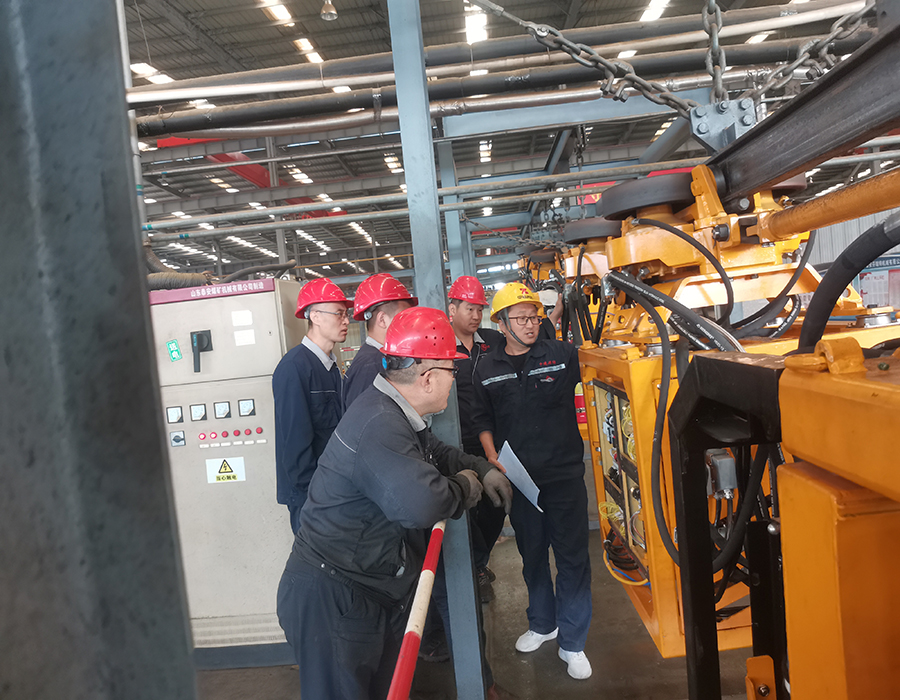 煤矿革新之举：车用全氟己酮自动灭火装置为矿山井下单轨吊消防带来技术飞跃